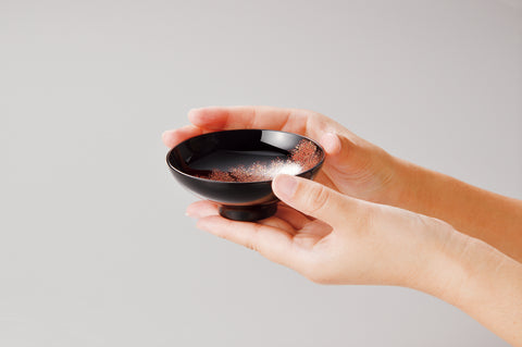 flat sake cup / cherry blossom