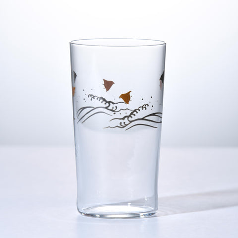 Maki-e Tumbler / Plovers over Waves (Nami-chidori)
