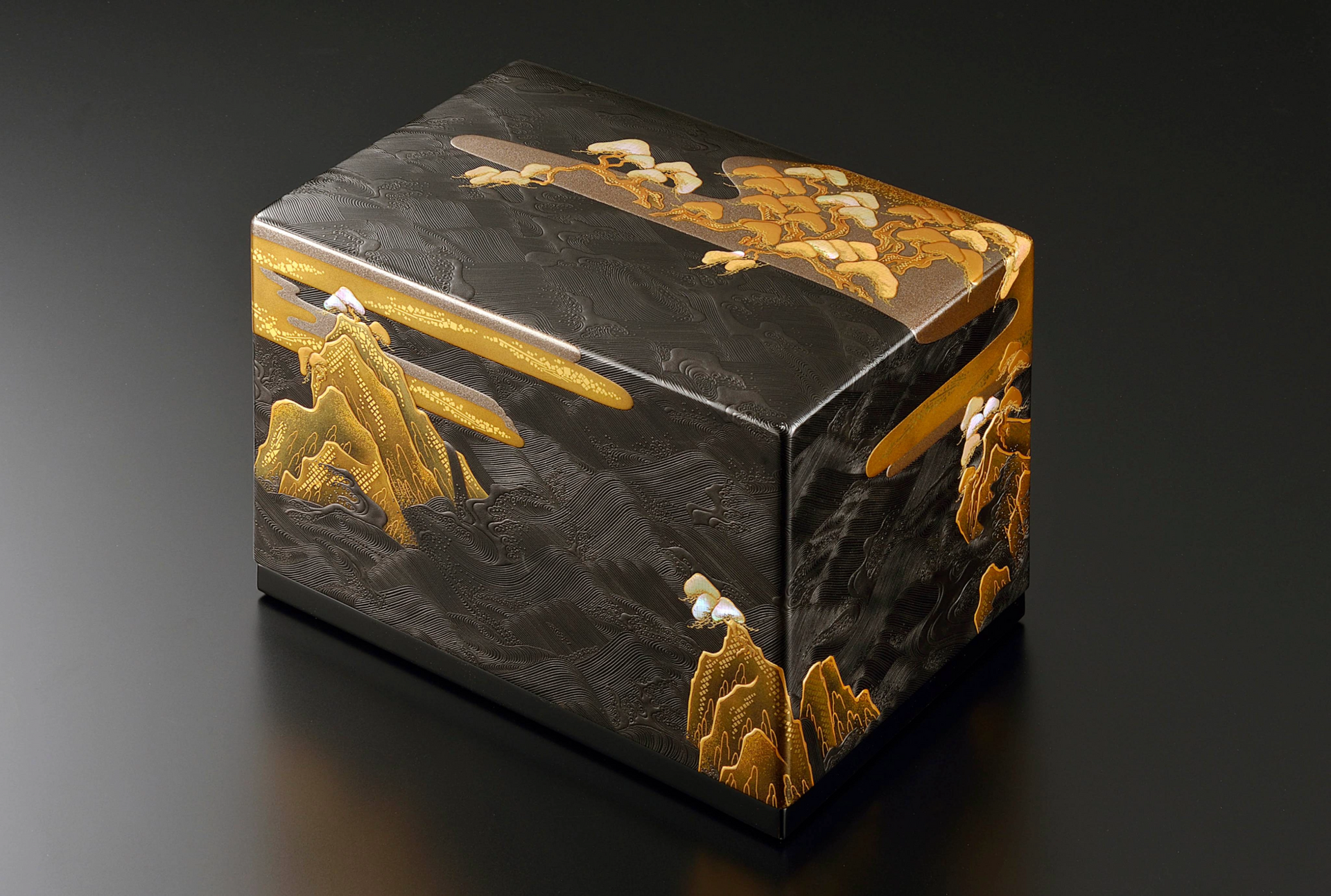 省庵作品　乾漆本金蒔絵箱 漆箱 羽衣蒔絵 – THE WAJIMA